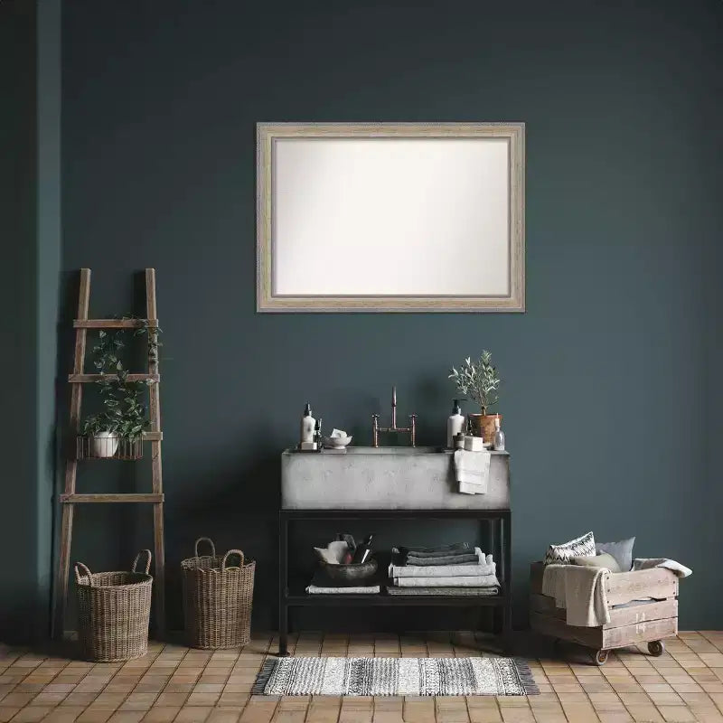 Specchio da parete per bagno in legno non smussato Fleur Silver, 41"x29": Design rettangolare moderno, a parete, ferramenta inclusa