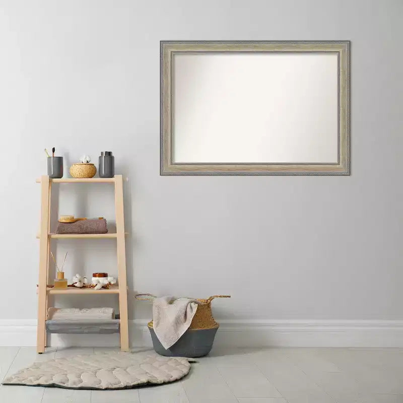 Specchio da parete per bagno in legno non smussato Fleur Silver, 41"x29": Design rettangolare moderno, a parete, ferramenta inclusa
