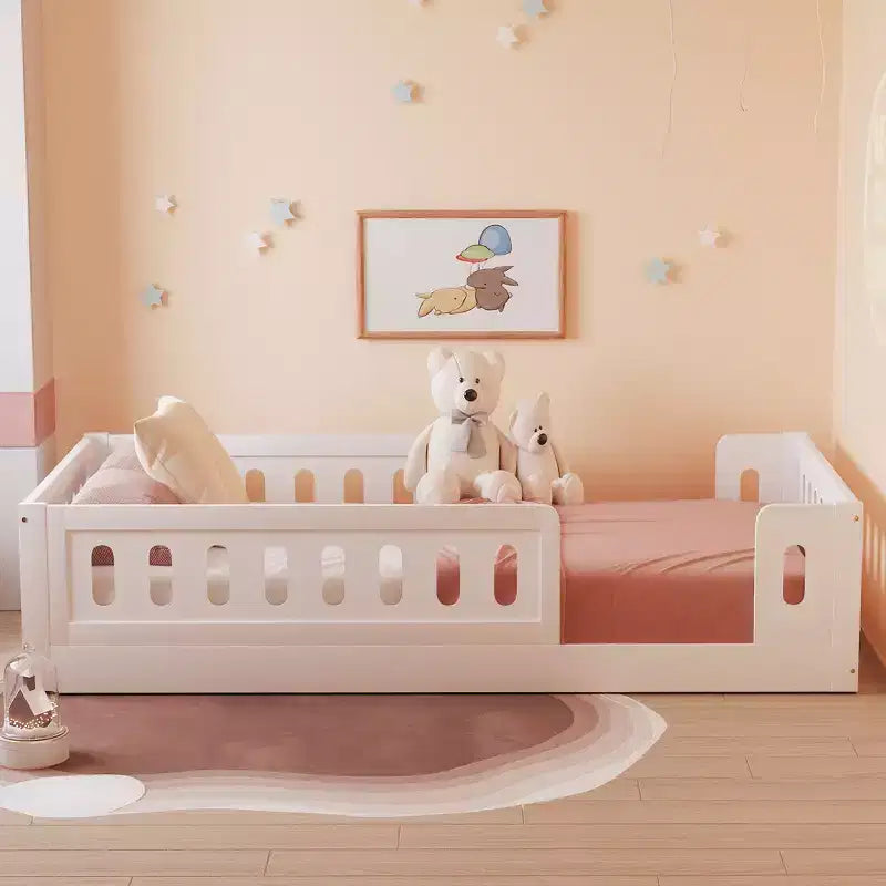 Letto a piattaforma singolo/matrimoniale per bambini, lettino per bambini con sponda di protezione
