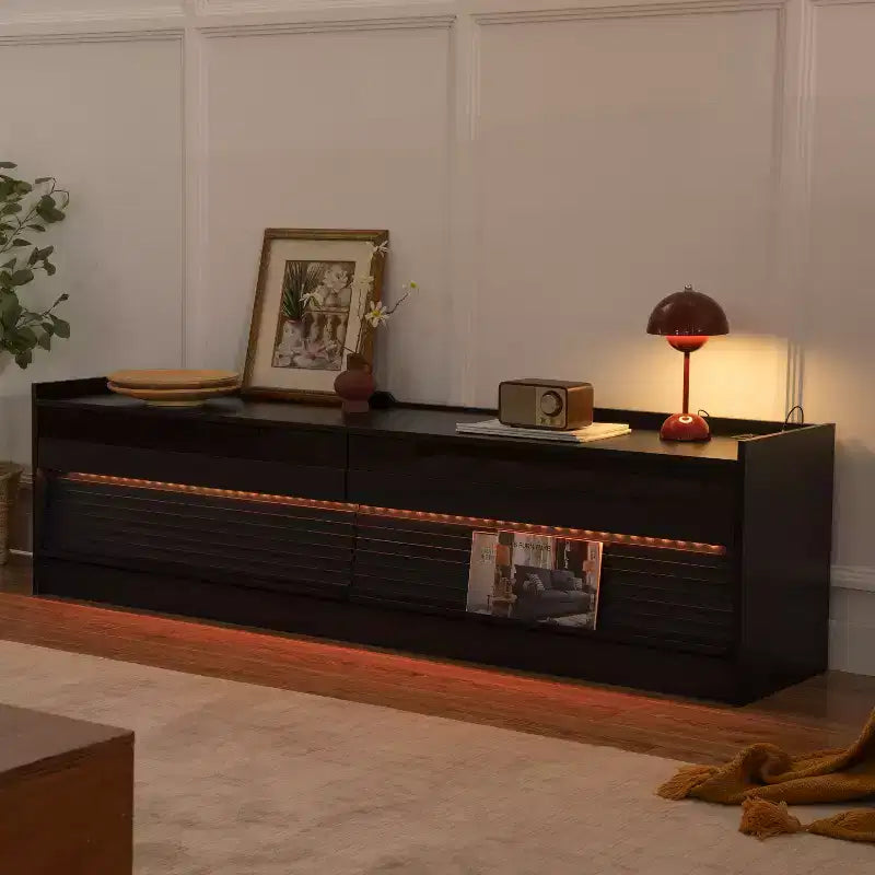 Mobile TV moderno, console TV, mobile multimediale con 4 cassetti, porte di ricarica e illuminazione LED ambientale, naturale/noce/nero