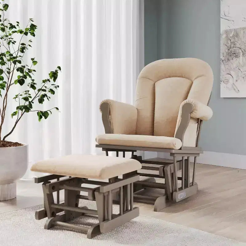 Comoda Sedia a Dondolo con Poggiapiedi, Cuscini Imbottiti con Comode Tasche Portaoggetti, Base e Struttura in Legno Massiccio