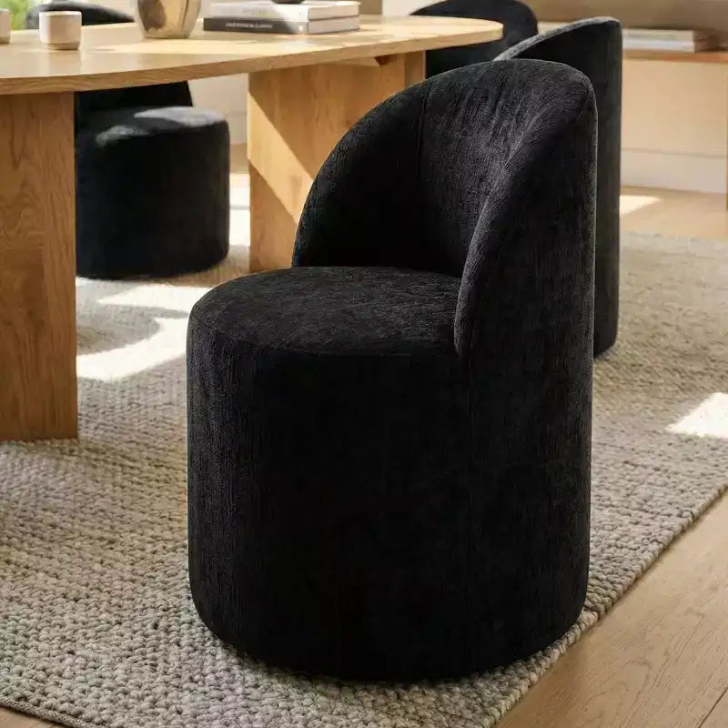 Set tavolo da pranzo per 6, tavolo ovale da 79" e sedie a botte senza braccioli in tessuto ciniglia con ruote, perfette per le cucine