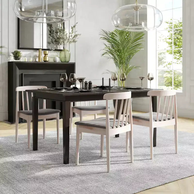 Sedia da pranzo Chester in legno massello di grado commerciale con schienale a doghe e sedile in vinile