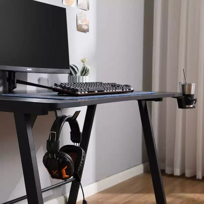 Scrivania da Gaming con Luci a LED e Supporto per Cuffie