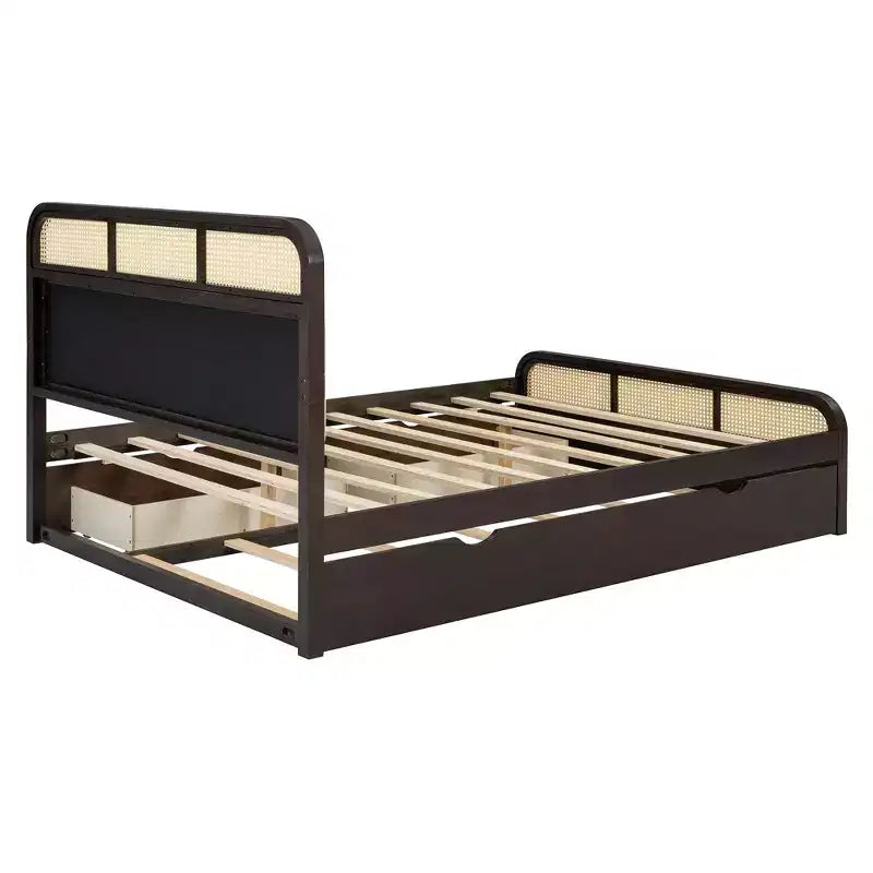 Letto a piattaforma matrimoniale in legno con letto estraibile e 2 cassetti, letto con inserti in rattan 4S